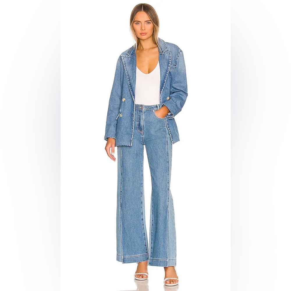 Something Navy Revolve Two-Toned Wide Leg Jean, Size 4